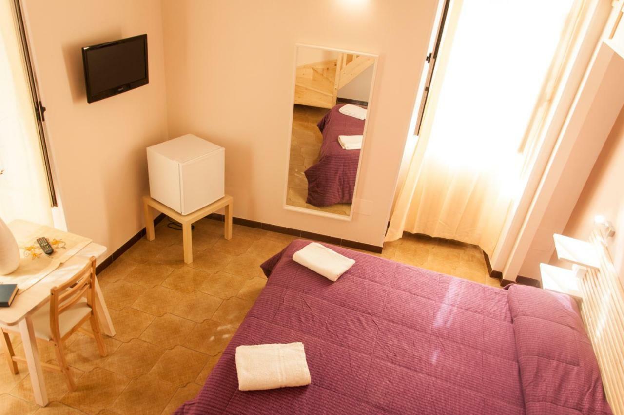 Rooms Palazzo Paladini Lecce Ngoại thất bức ảnh