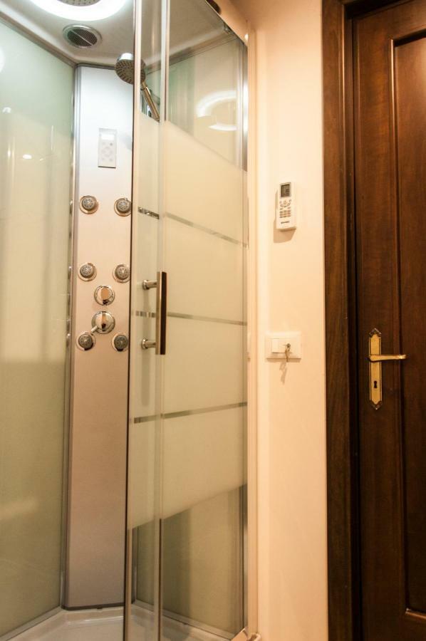 Rooms Palazzo Paladini Lecce Ngoại thất bức ảnh
