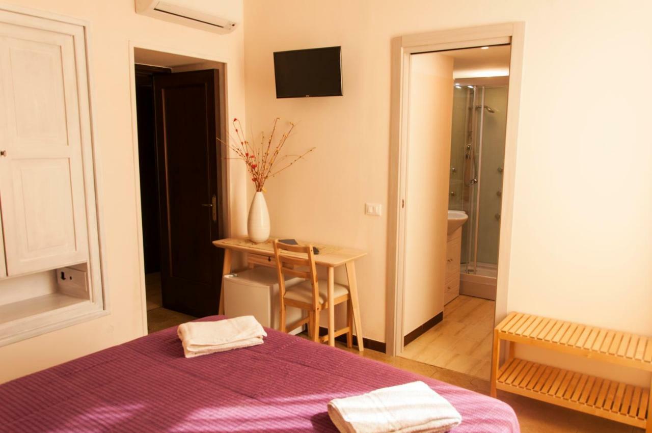 Rooms Palazzo Paladini Lecce Ngoại thất bức ảnh
